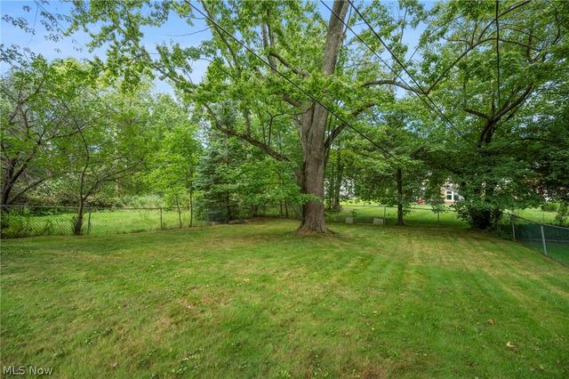 24231 Yosemite Drive, Euclid, OH 44117