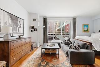 350 W 42ND Street # 10H, New York City, NY 10036