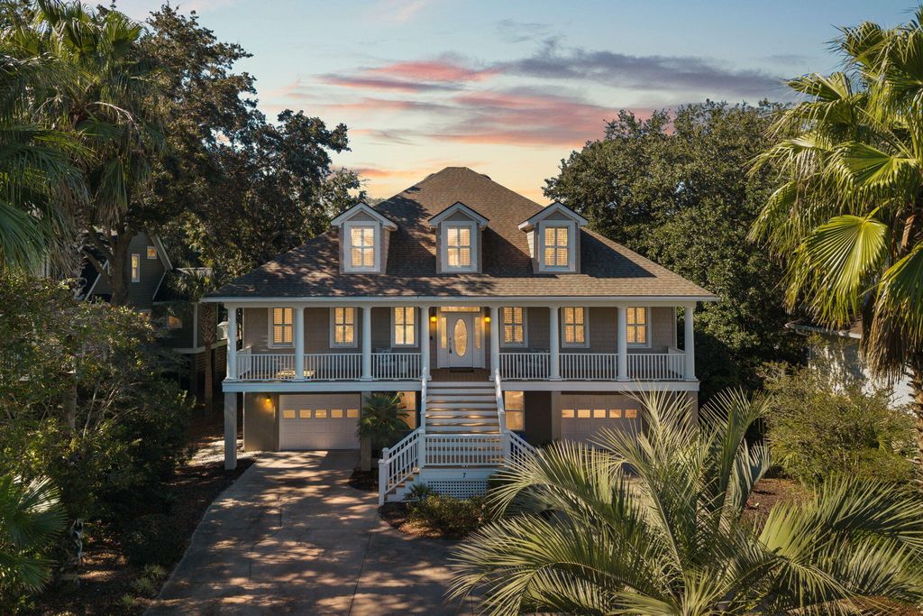 7 Seahorse Court, Isle Of Palms, SC 29451