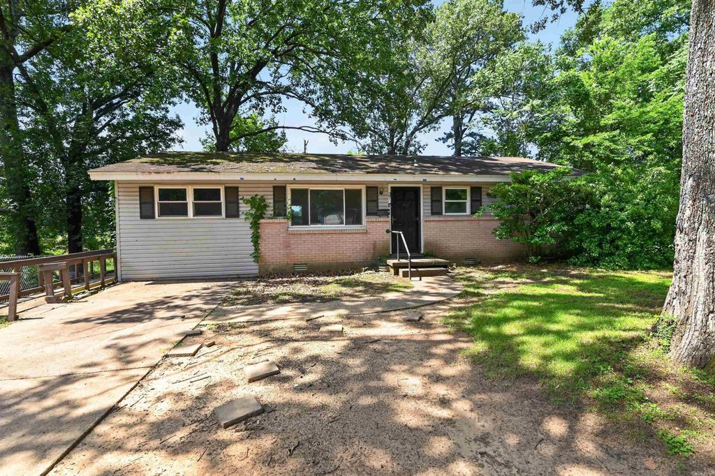 37 Clifton Drive, Little Rock, AR 72209