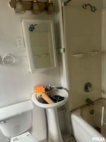 205 2ND Street, South Pekin, IL 61564