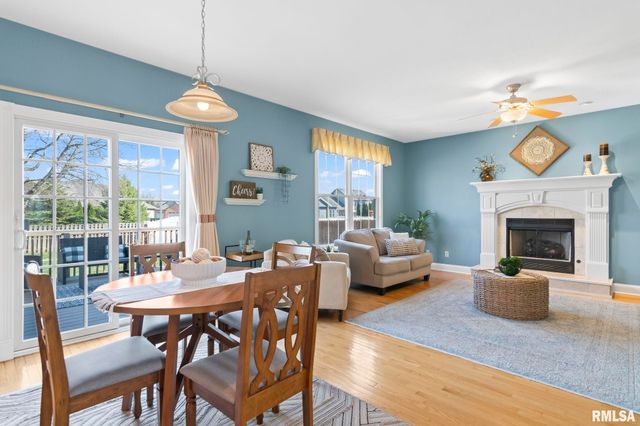 200 Winter Park Drive, Chatham, IL 62629