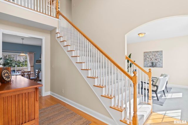 200 Winter Park Drive, Chatham, IL 62629