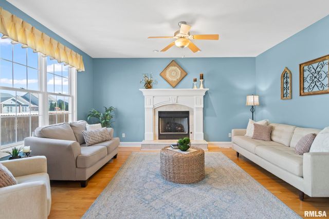 200 Winter Park Drive, Chatham, IL 62629