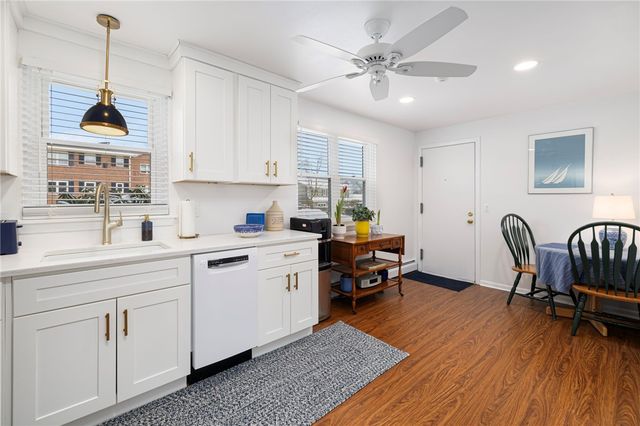 70 Carroll Avenue 1009, Newport, RI 02840