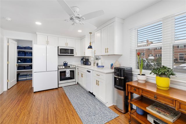 70 Carroll Avenue 1009, Newport, RI 02840