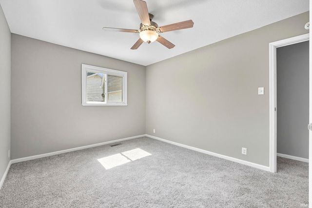 1186 Braeburn Drive, New Haven, IN 46774