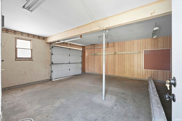 1186 Braeburn Drive, New Haven, IN 46774