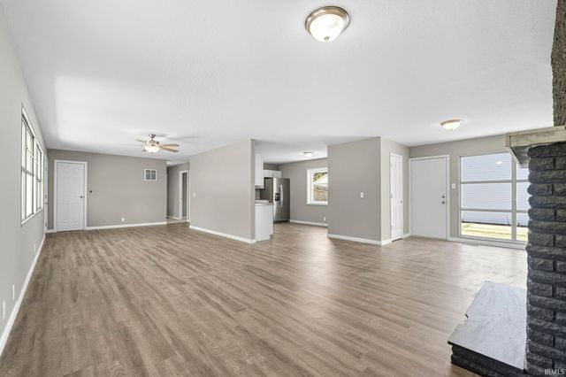 1186 Braeburn Drive, New Haven, IN 46774