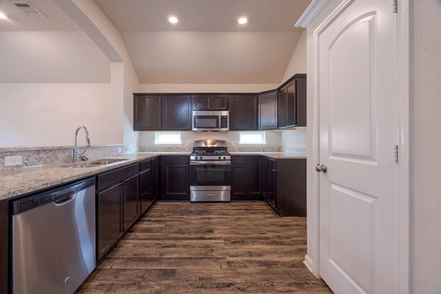 138 Emery Oak Way, Huntsville, TX 77320