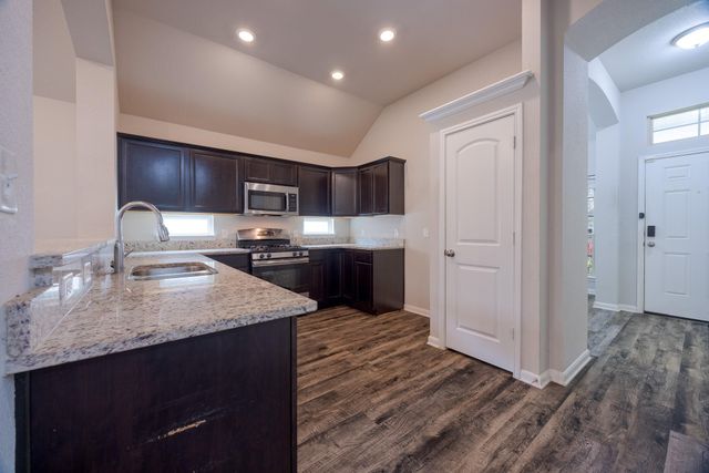 138 Emery Oak Way, Huntsville, TX 77320