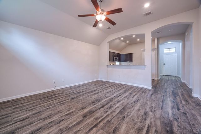 138 Emery Oak Way, Huntsville, TX 77320