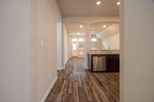 138 Emery Oak Way, Huntsville, TX 77320