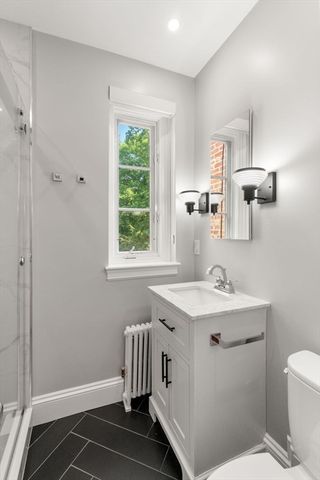 15 Monmouth Court 5, Brookline, MA 02446