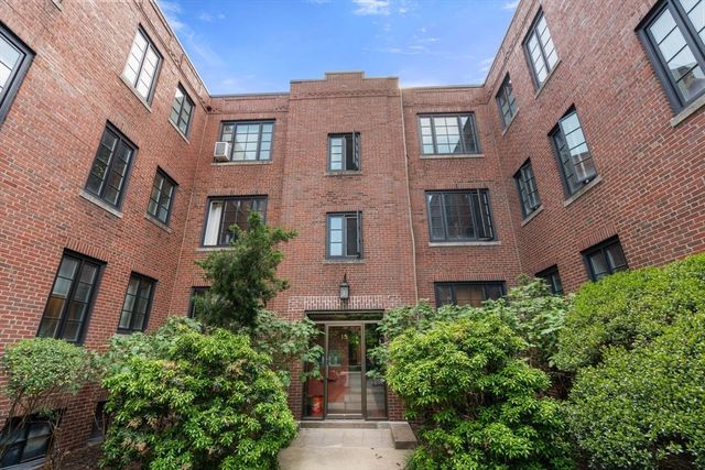 15 Monmouth Court 5, Brookline, MA 02446