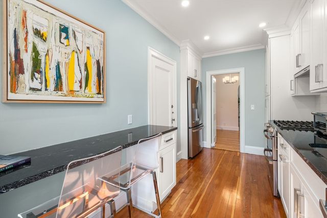 15 Monmouth Court 5, Brookline, MA 02446