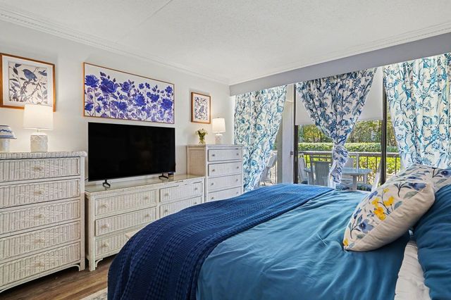 311 71st Ave N Apt 1C, Myrtle Beach, SC 29572
