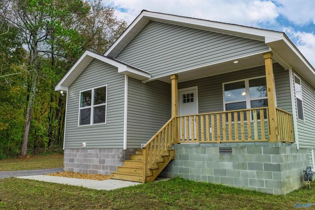 92 Mccurdy Drive, Henagar, AL 35978