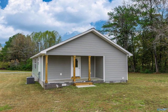 92 Mccurdy Drive, Henagar, AL 35978