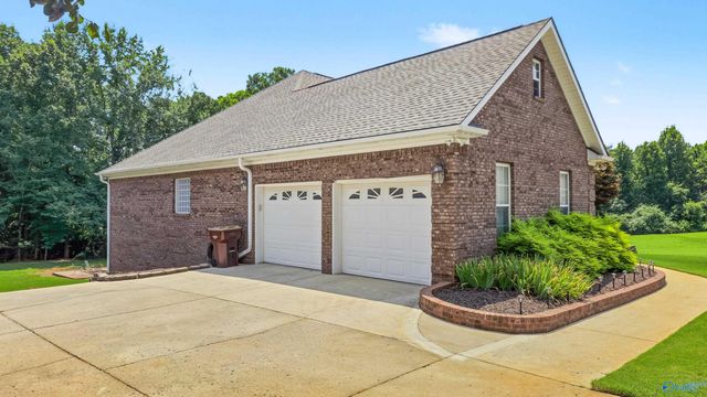 24768 Blossom Lane, Athens, AL 35613