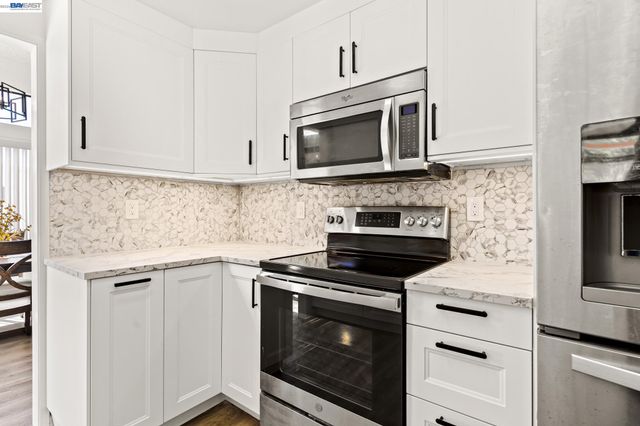 3724 Greenhills Ave, Castro Valley, CA 94546