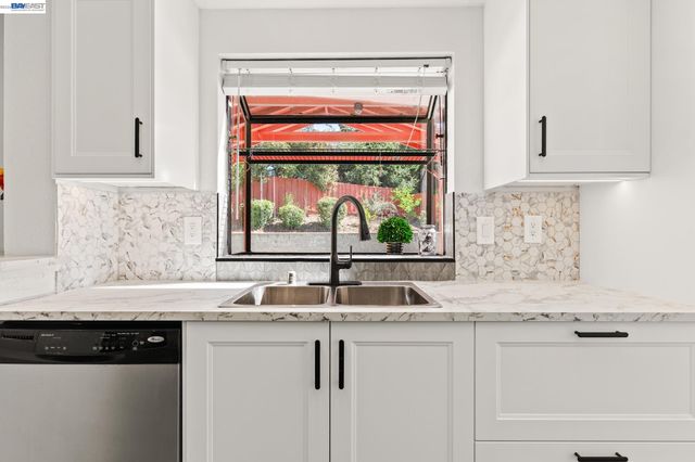 3724 Greenhills Ave, Castro Valley, CA 94546