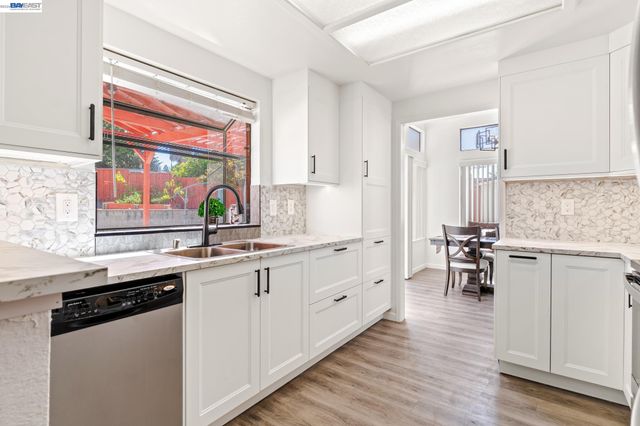 3724 Greenhills Ave, Castro Valley, CA 94546
