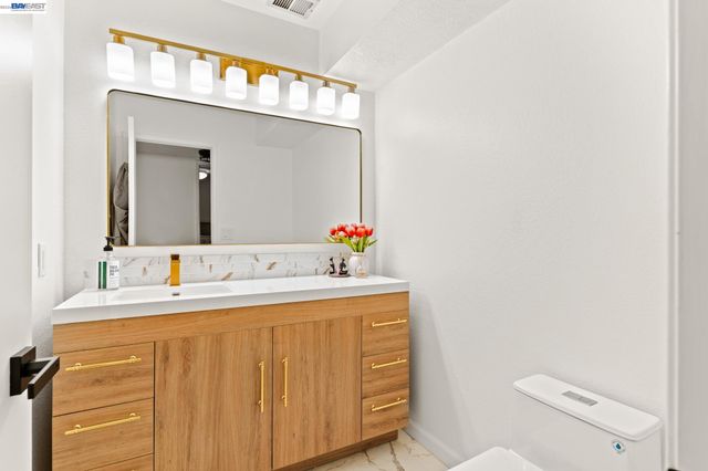 3724 Greenhills Ave, Castro Valley, CA 94546