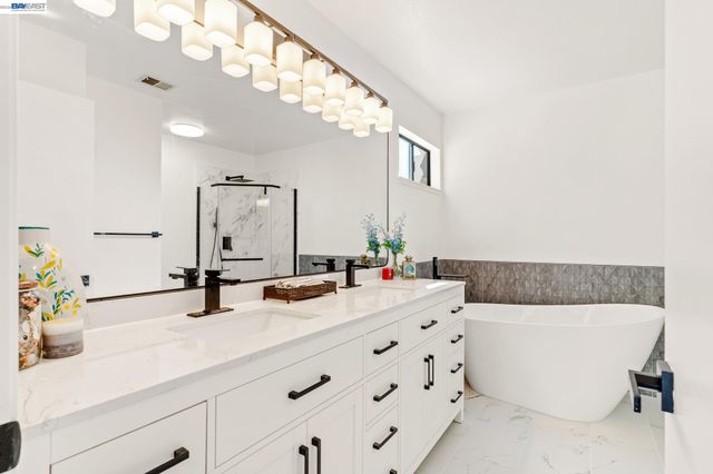 3724 Greenhills Ave, Castro Valley, CA 94546