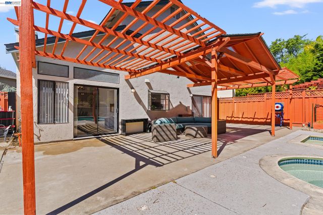 3724 Greenhills Ave, Castro Valley, CA 94546