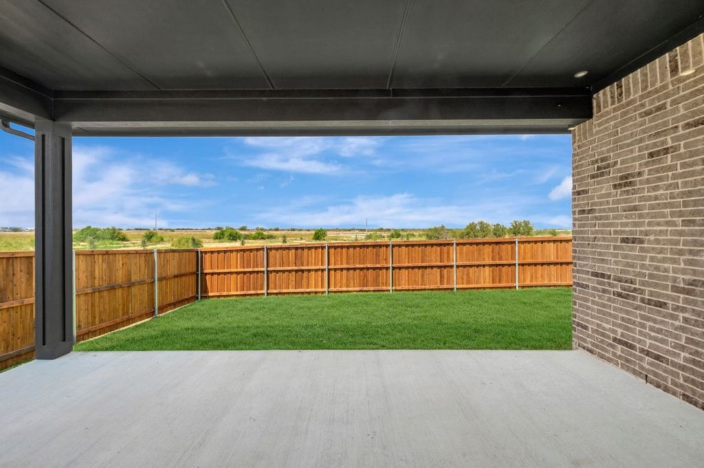 344 Kathryn Drive, Fort Worth, TX 76052 — photo 5