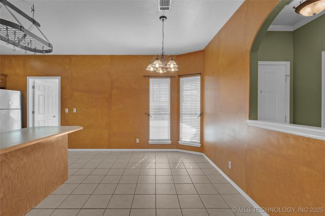 11824 N 107th East Place, Collinsville, OK 74021