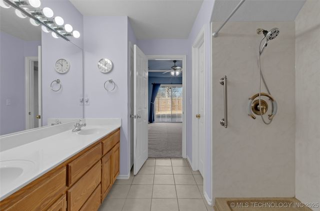 11824 N 107th East Place, Collinsville, OK 74021