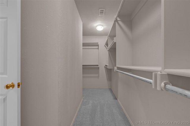 11824 N 107th East Place, Collinsville, OK 74021