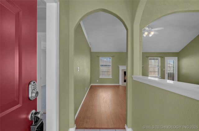 11824 N 107th East Place, Collinsville, OK 74021