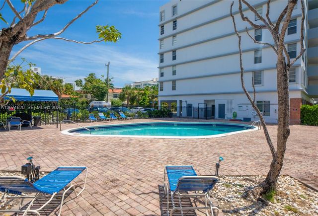 1001 91 511, Bay Harbor Islands, FL 33154