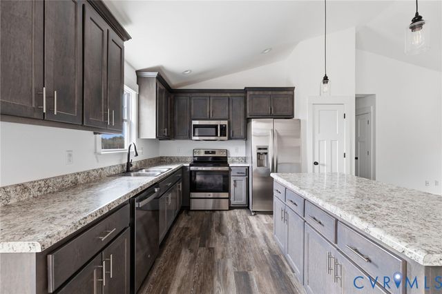 5245 Courtland Rd, Disputanta, VA 23842