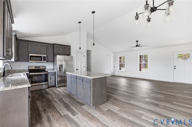 5245 Courtland Rd, Disputanta, VA 23842