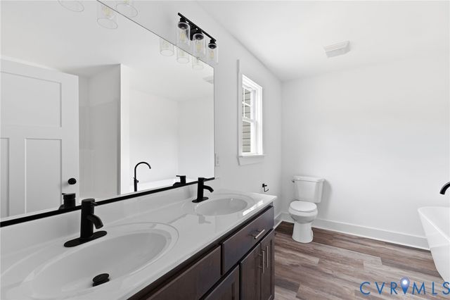 5245 Courtland Rd, Disputanta, VA 23842