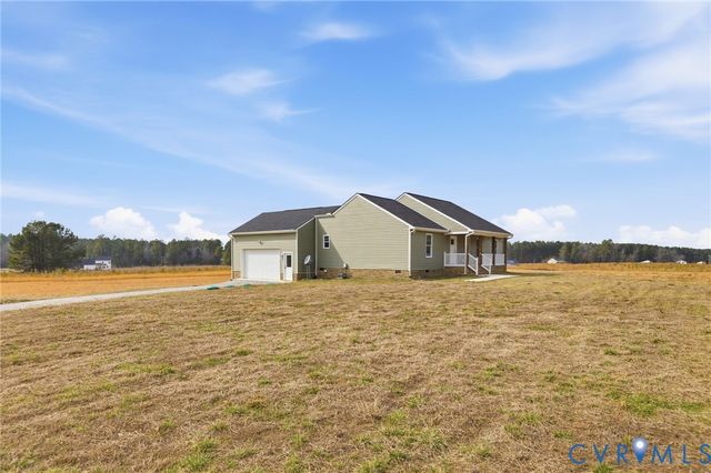 5245 Courtland Rd, Disputanta, VA 23842