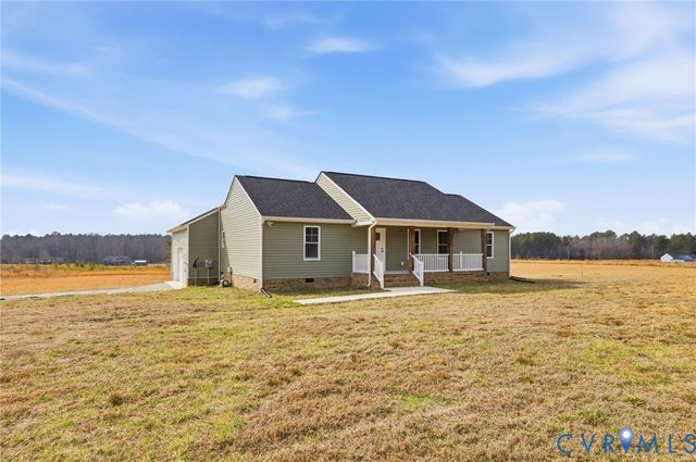 5245 Courtland Rd, Disputanta, VA 23842