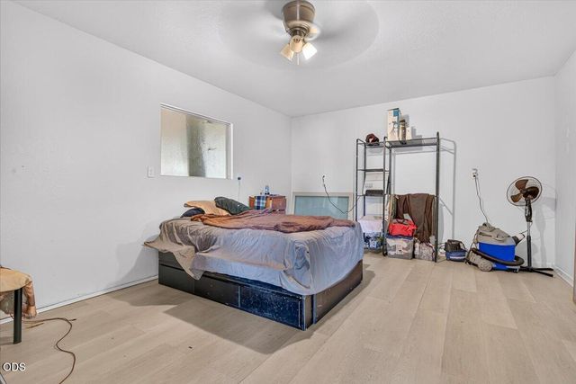1277 N 5th Avenue, Gold Hill, OR 97525
