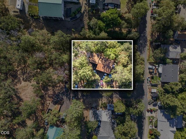 1277 N 5th Avenue, Gold Hill, OR 97525