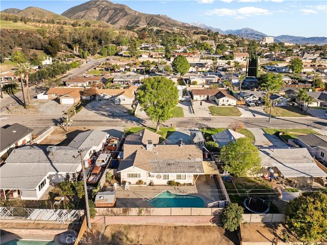 5332 Elm Avenue, San Bernardino, CA 92404