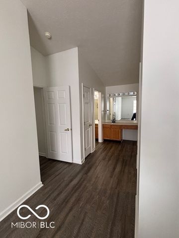 6527 Jade Stream Court 207, Indianapolis, IN 46237