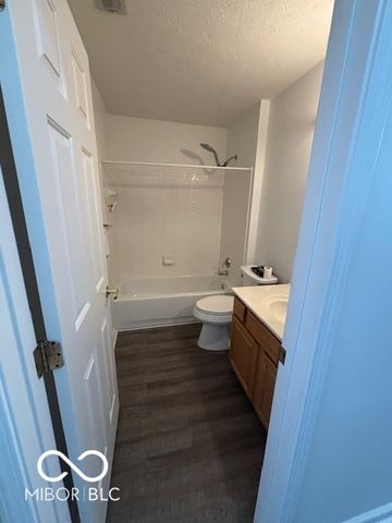 6527 Jade Stream Court 207, Indianapolis, IN 46237