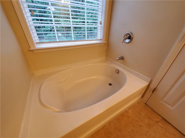 6153 Briggs Way, Johns Creek, GA 30097