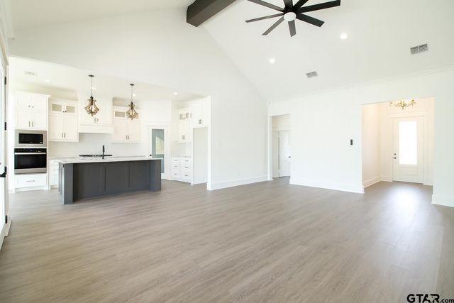 1066 Stagecoach Bend, Bullard, TX 75757