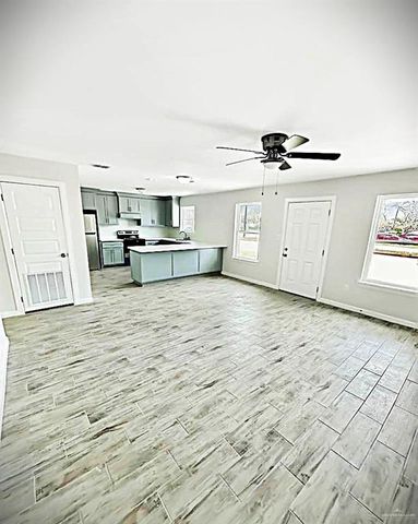 925 N Iowa Avenue, Brownsville, TX 78521