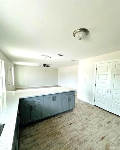 925 N Iowa Avenue, Brownsville, TX 78521